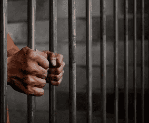 مصر حكم بحق مبتزي فتاة دفعوها للانتحار