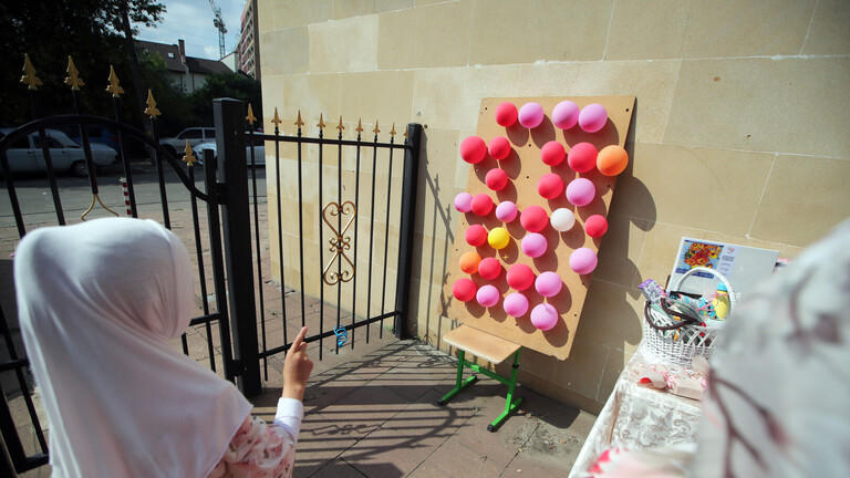 محكمة هندية تحظر ارتداء الأزياء الدينية في المدارس 