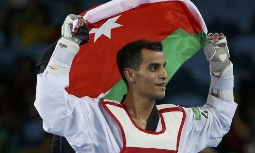 أبو غوش يحصل على درجة البكالوريوس