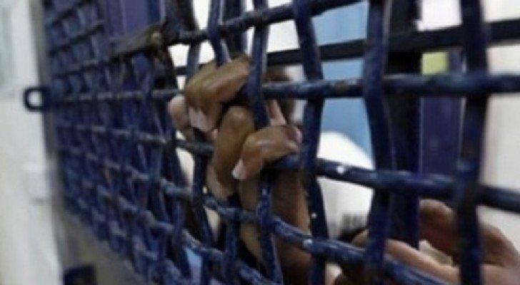 الأسرى في سجون الاحتلال يصعدون