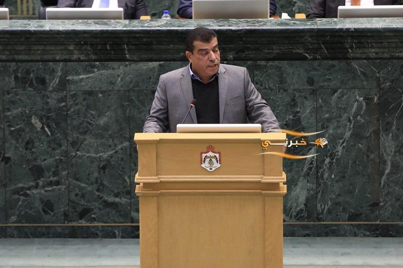 عواد يطالب بكشف لتعيينات الخصاونة بالوظائف العليا 