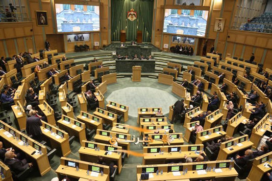 نواب يطالبون باعتبار إسرائيل دولة فصل عنصري 