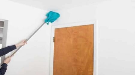 كيف تنظفين الجدار الأبيض من بقع الحبر والدهون