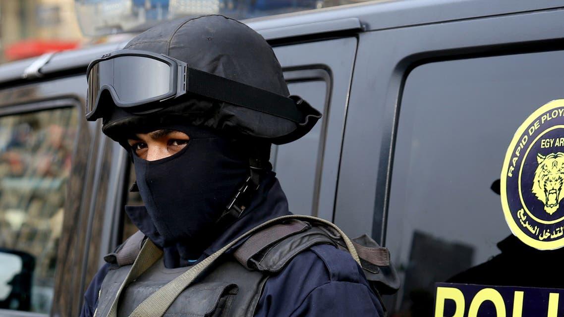 ضبط مصنع هيروين بشقة في القاهرة