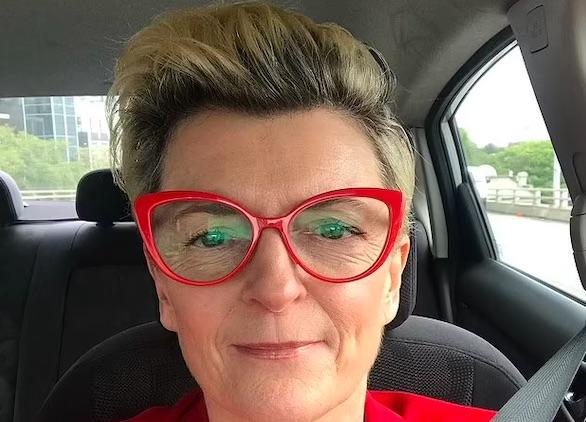  تتحدى التوقعات وتشفى من سرطان قاتل 