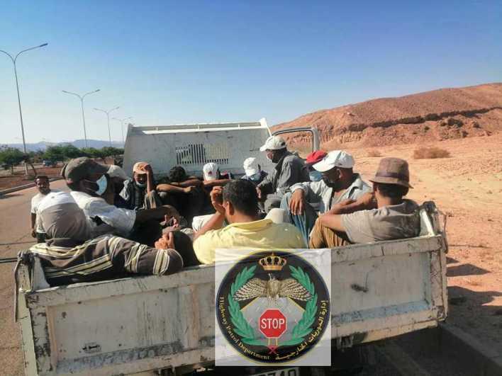 ضبط مركبة تجاوزت الحمولة القانونية بـ 11 راكب