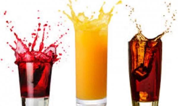  هكذا تزيلين بقع العصير عن الملابس