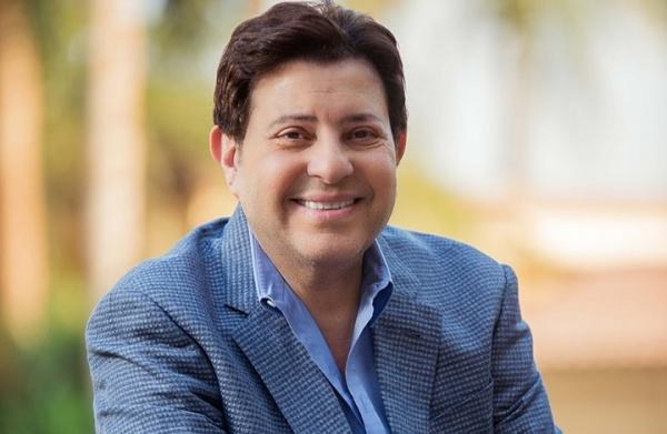 هاني شاكر يوقف المطرب عمر كمال وانتقادات