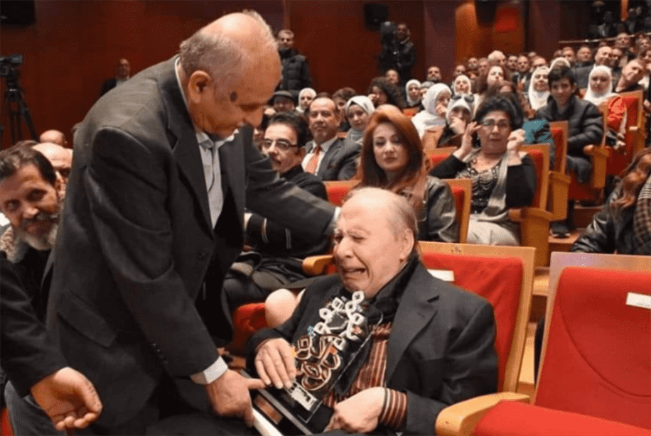 نقل الفنان السوري ذياب مشهور الى المستشفى