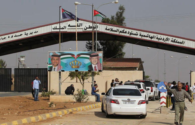 السماح لموظفين سوريين دخول الأردن دون موافقة مسبقة