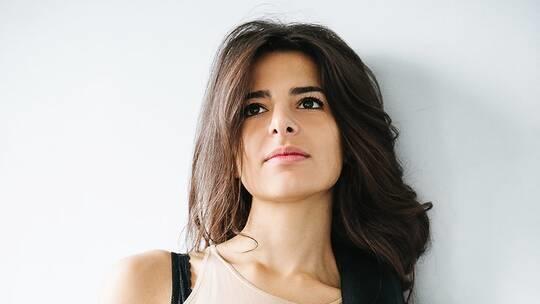 مخرجة اردنية تشرح رأس المال لماركس على خشبة المسرح الروسي