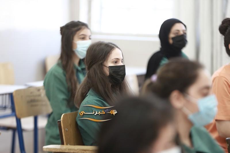 محاسبة المعلم 4 دنانير عن كل حصة إضافية