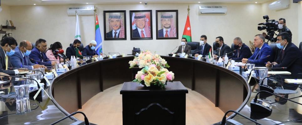 بنغلاديش تبحث الاستفادة من خبرة الأردن الأمنية