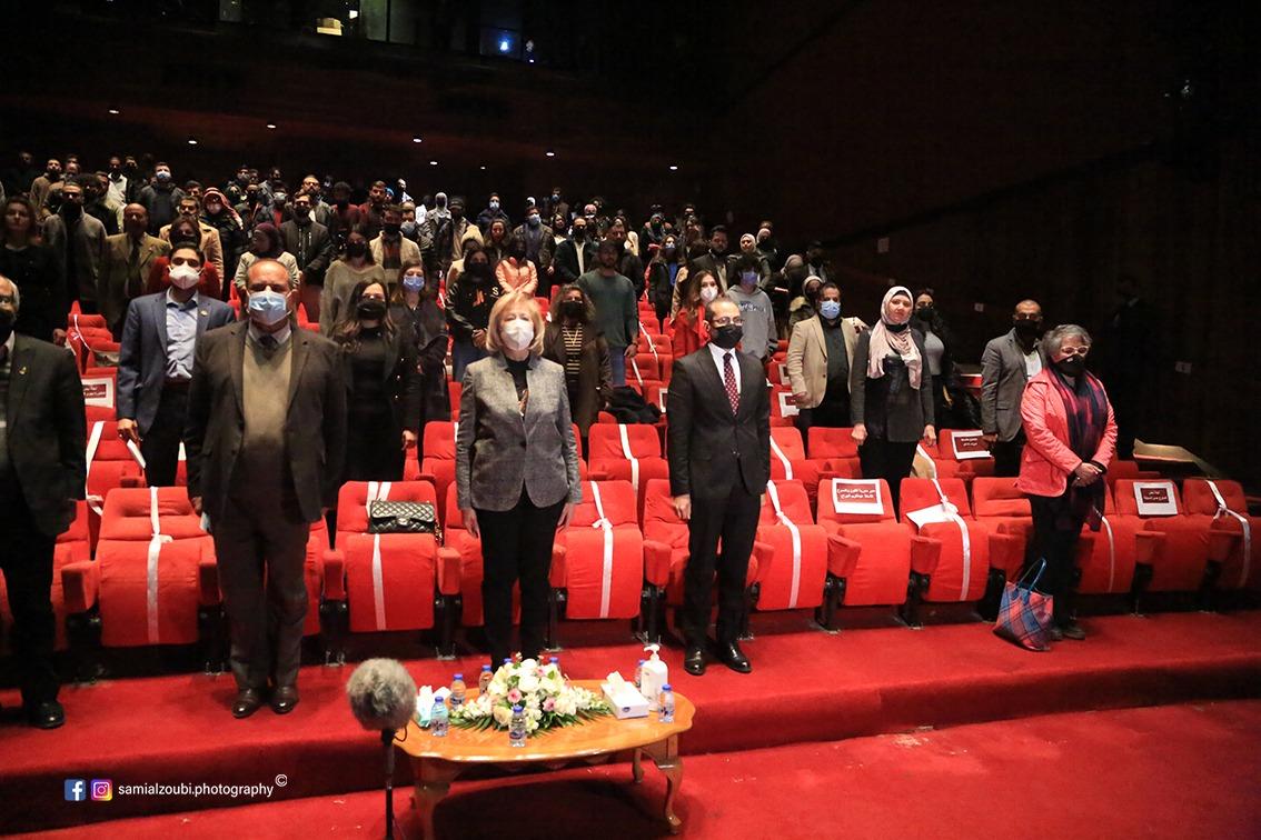 افتتاح مهرجان نبض الشباب المسرحي بحضور وزيرة الثقافة والأمين العام