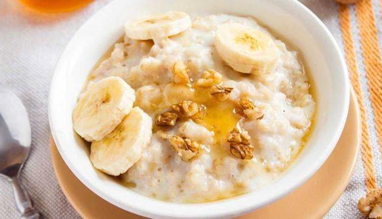 طريقة تحضير ماسك الشوفان والموز لتقشير البشرة وترطيبها