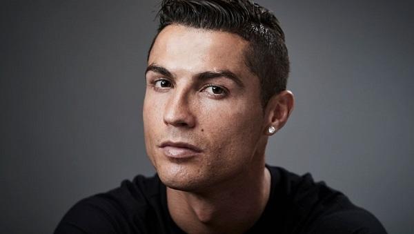 رسالة رونالدو بعد وصوله لـ400 مليون متابع على إنستغرام