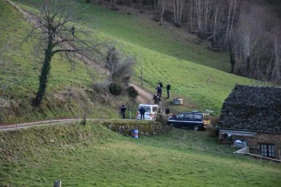 مراهقة تقتل شابة برصاصة صيد طائشة