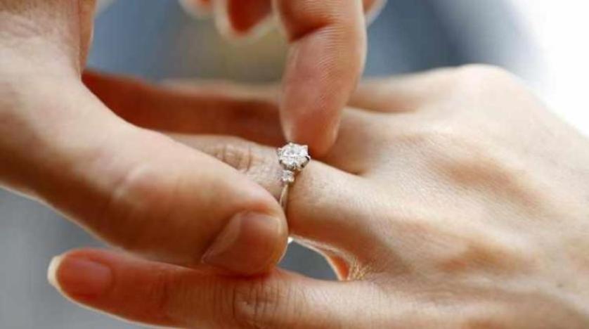  بريطانية تكتشف بالصدفة أنها مطلقة منذ 12 عاماً 