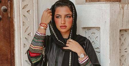 مدونة موضة سعودية تنتقد طريقة احتفالات المشهورات