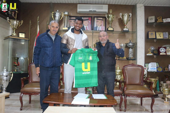 الوحدات يصعد هشام وتريلا والنصيرات للفريق الاول