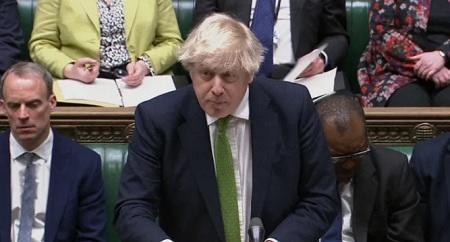 بريطانيا تفرض عقوبات على 5 بنوك روسية