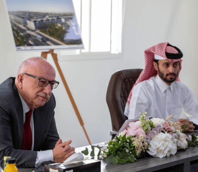 الكسبي مُعجب بمشروع قطري