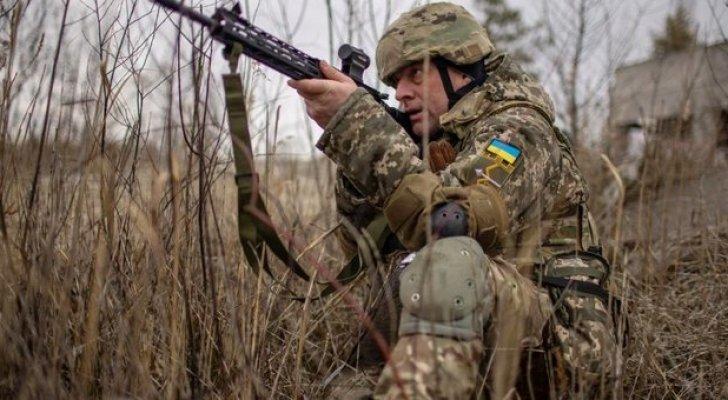 معارك حول قاعدة عسكرية قرب كييف