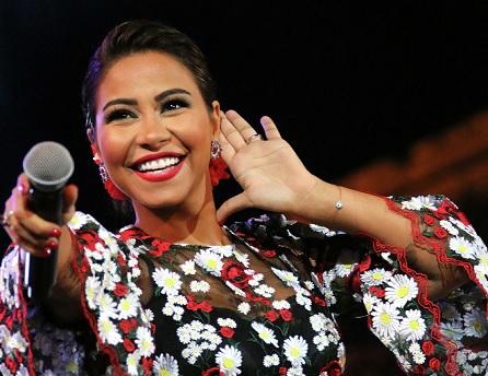 شيرين بوزن زائد وتواجه عاصفة من التنمر  صورة