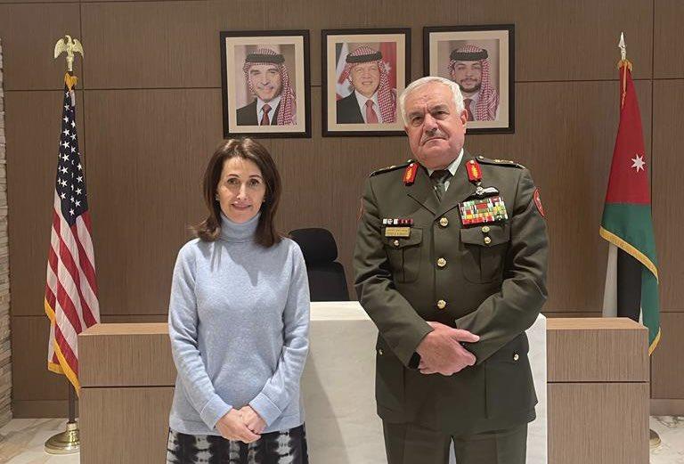 الحنيطي يلتقي سفيرة الأردن بأمريكا 