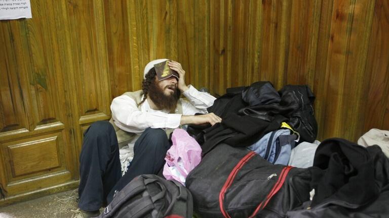 هآرتس آلاف اليهود يحاولون الفرار من أوكرانيا