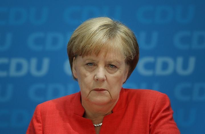 أنجيلا ميركل تتعرض للسرقة