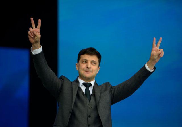 زيلينسكي كوميدي أخذه الأوكرانيون على محمل الجد