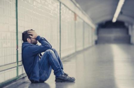 5 مخاطر للحزن على صحة الإنسان 
