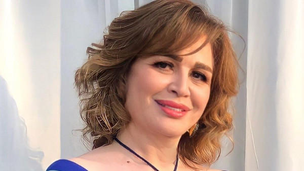 بعد قرار اعتزالها الفن إلهام شاهين توجه رسالة  فيديو 