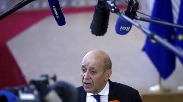 فرنسا تنقل سفارتها في كييف إلى غرب أوكرانيا