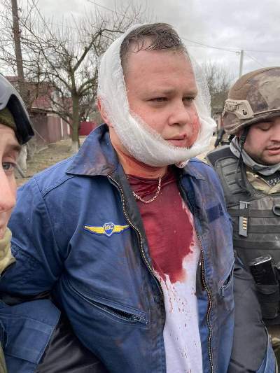  اعتقال طيار روسي بأوكرانيا.. ظهر بصورة مع الأسد وبوتين 