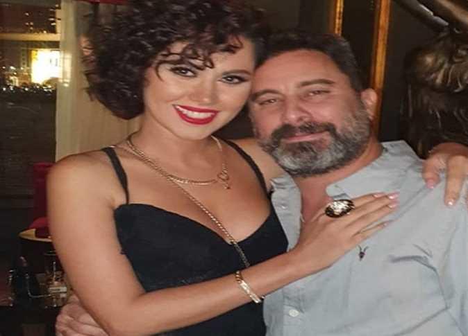 ميمي جمال تهاجم هادي الباجوري لو رجولتك تسمح متطلعش على الهواء