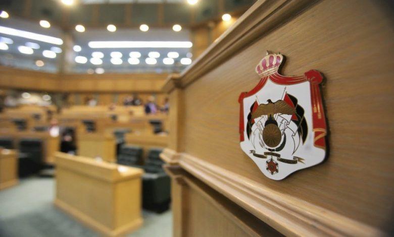 الصحة النيابية تبحث موضوع الأدوية الممانعة