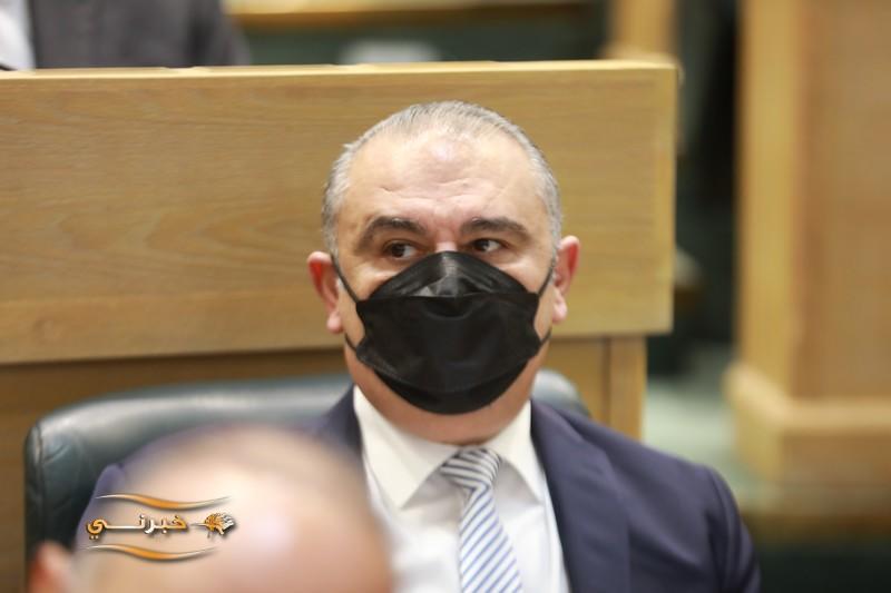 وزير التخطيط يناشد دول الخليج لدعم الناقل الوطني