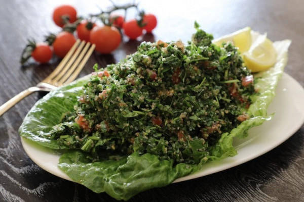 طريقة عمل التبولة بـ 5 وصفات مختلفة