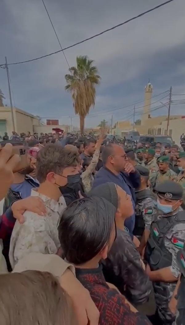 هكذا استقبل أهل معان الملك  فيديو