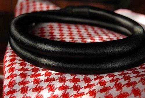 السعودية السجن و20 جلدة لشخص ضرب موظفاً بالعقال