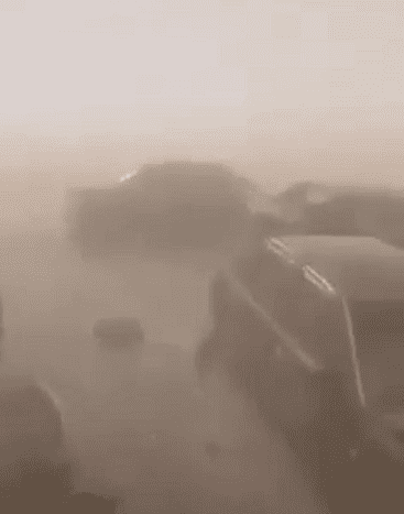 شاهدوا حادث سير مروع على الطريق الصحراوي  فيديو 