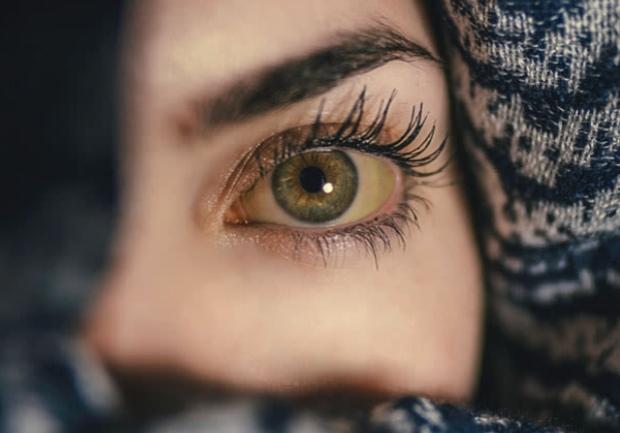 علاج اصفرار العيون