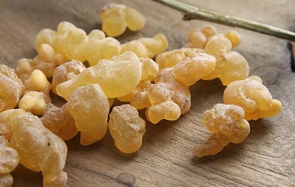 فوائد مذهلة للبان الذكر للجلد والبشرة تعرف عليها