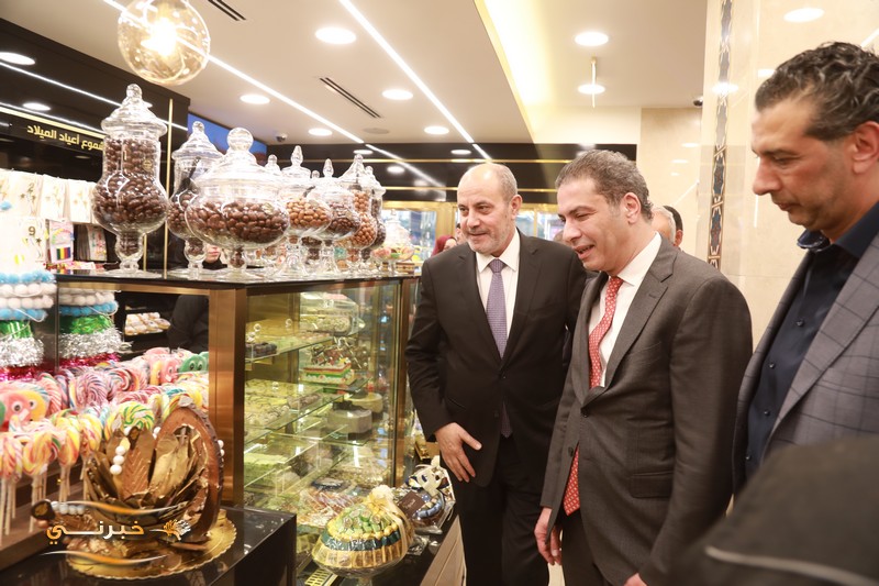 إفتتاح حلويات النجمة في منطقة أبونصير