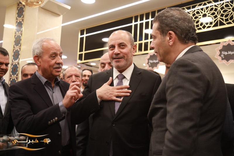 إفتتاح حلويات النجمة في منطقة أبونصير