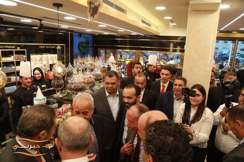 إفتتاح حلويات النجمة في منطقة أبونصير