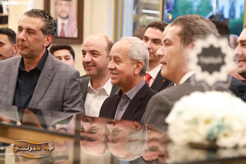 إفتتاح حلويات النجمة في منطقة أبونصير