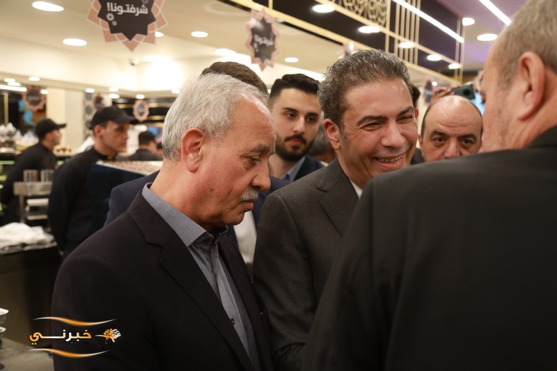 إفتتاح حلويات النجمة في منطقة أبونصير